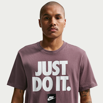 Nike Sportswear Men's T-Shirt. Nike RO